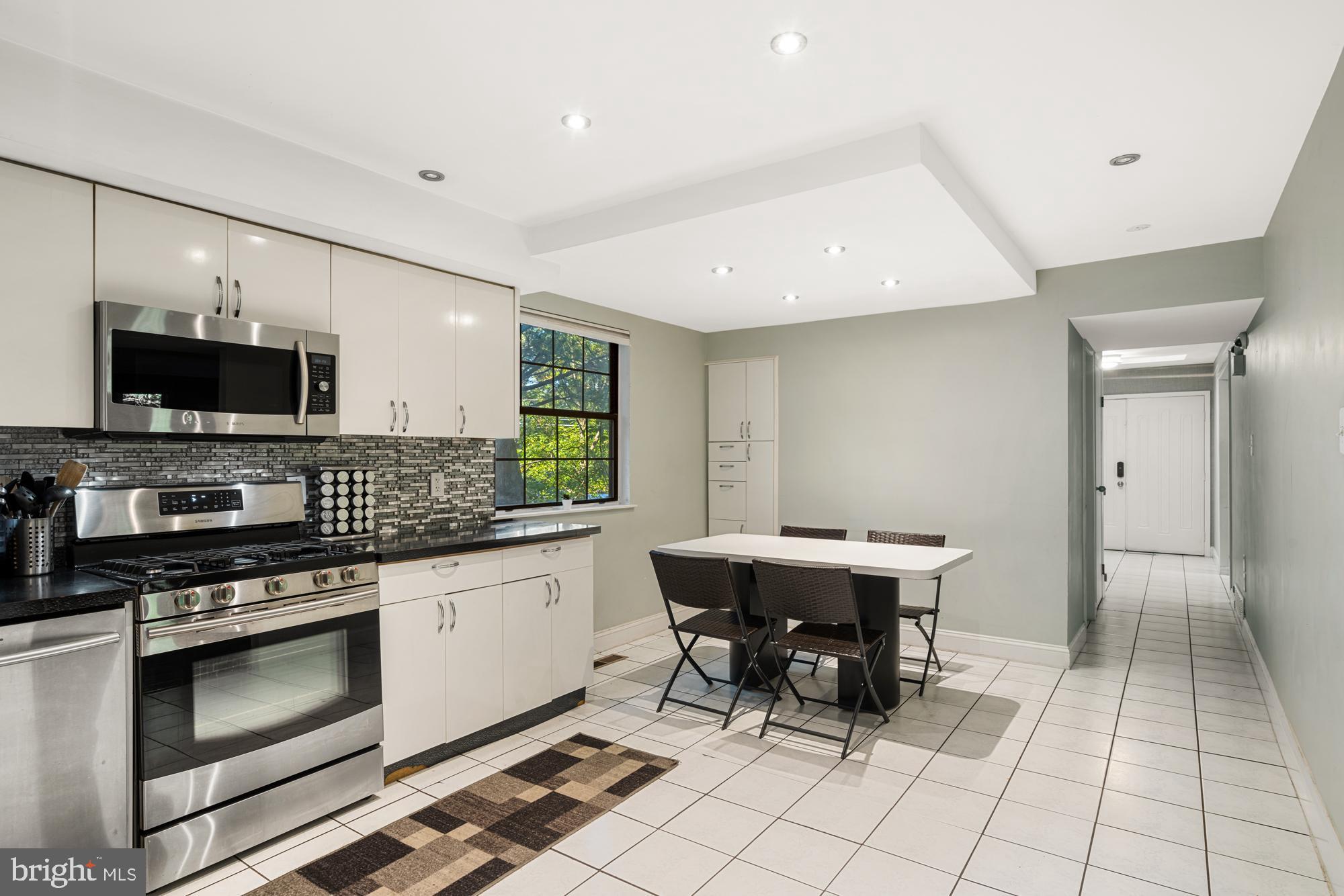 100 County Line Road Philadelphia, PA 19116 - Photo 12 of 35 Gallery Image 12