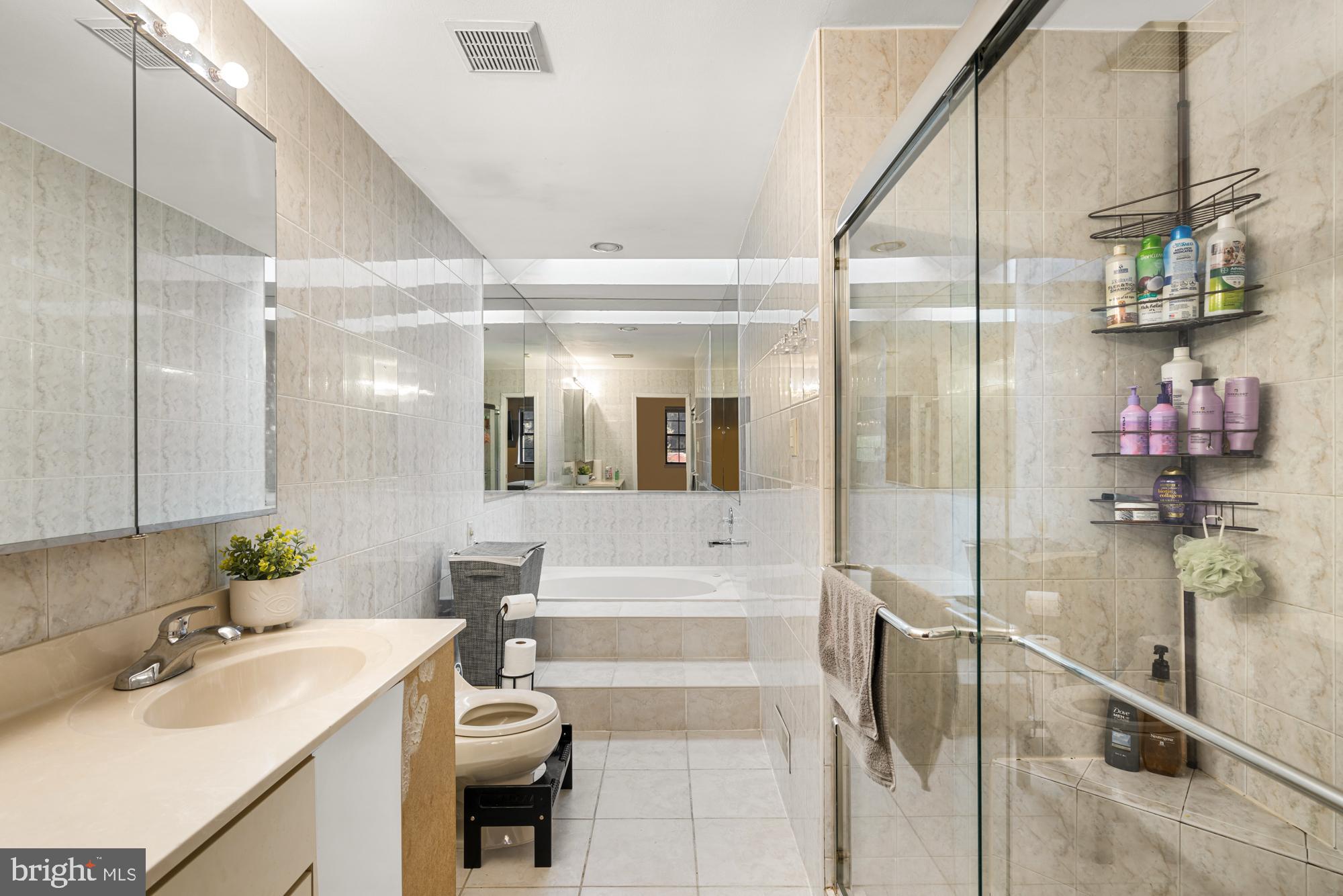 100 County Line Road Philadelphia, PA 19116 - Photo 19 of 35 Gallery Image 19