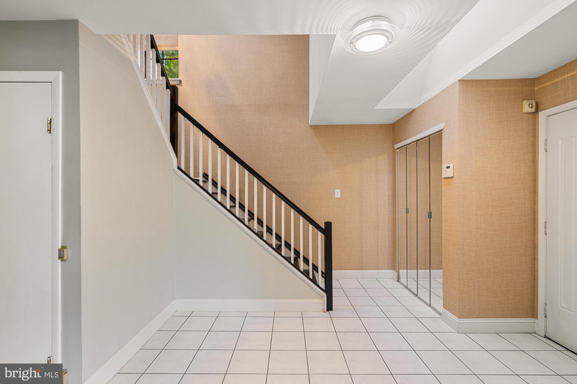 100 County Line Road Philadelphia, PA 19116 - Photo 3 of 35 Gallery Image 3