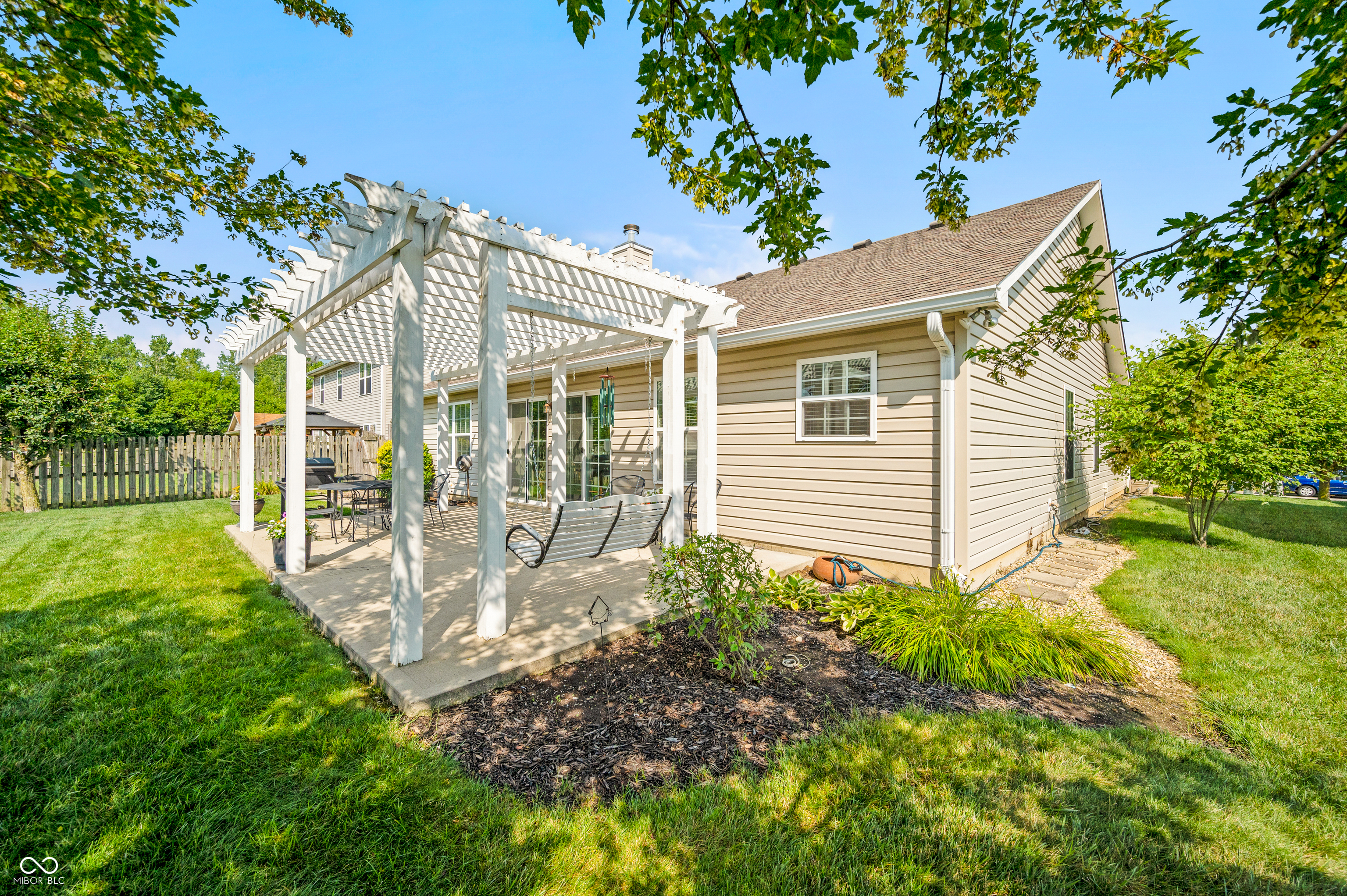 1211 Stellar Drive Franklin, IN 46131 - Photo 2 of 44