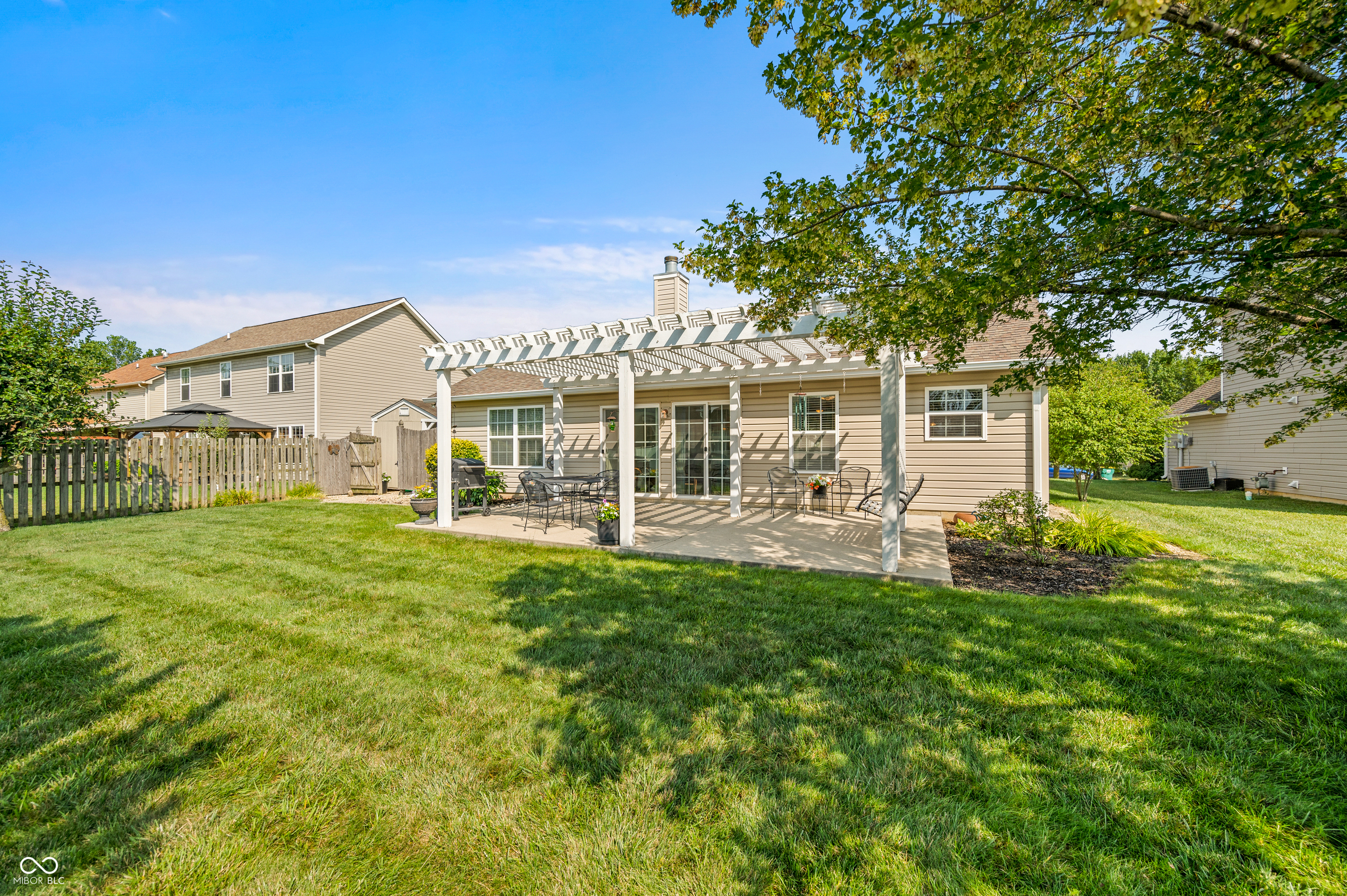 1211 Stellar Drive Franklin, IN 46131 - Photo 3 of 44