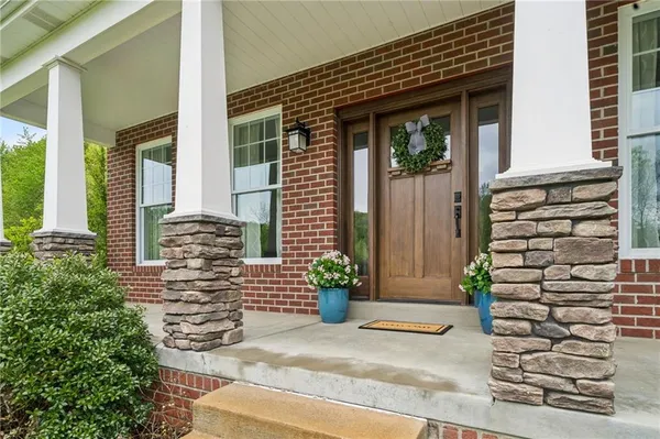 $760,000 | 1174 Lauralynn Drive, Latrobe, PA 15650