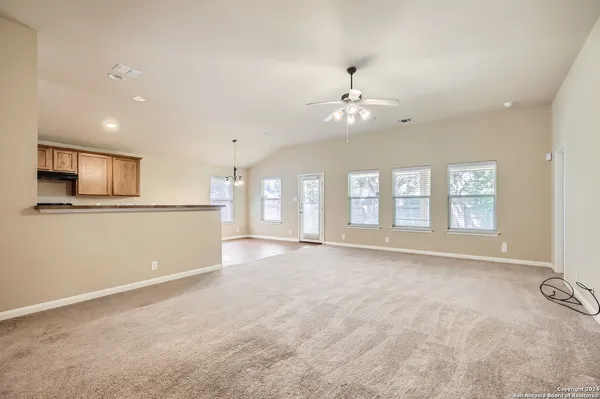 $1,850 | 13127 Essen Forest, Helotes, TX 78023