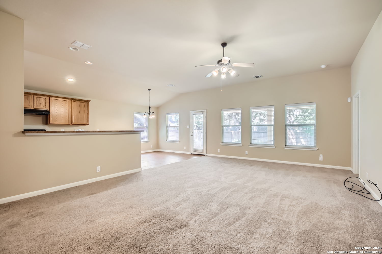 13127 Essen Forest Helotes, TX 78023 - Photo 3 of 14