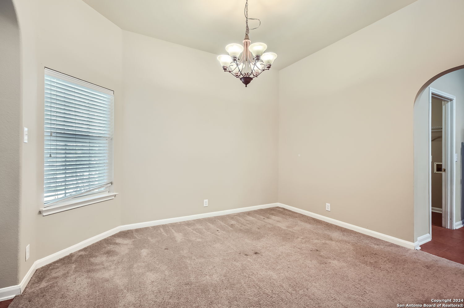 13127 Essen Forest Helotes, TX 78023 - Photo 4 of 14