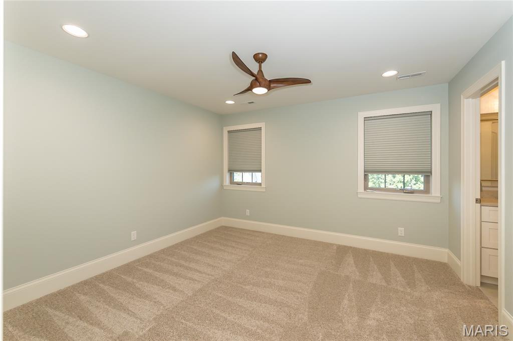 111 North Mosley Road St. Louis, MO 63141 - Photo 19 of 34