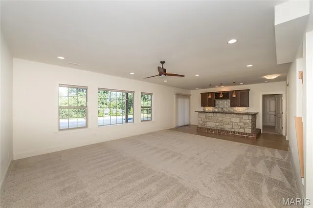 $1,825,000 | 111 North Mosley Road, St. Louis, MO 63141