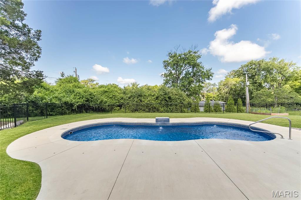 111 North Mosley Road St. Louis, MO 63141 - Photo 31 of 34