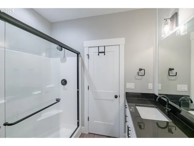 a view of an empty walk in closet