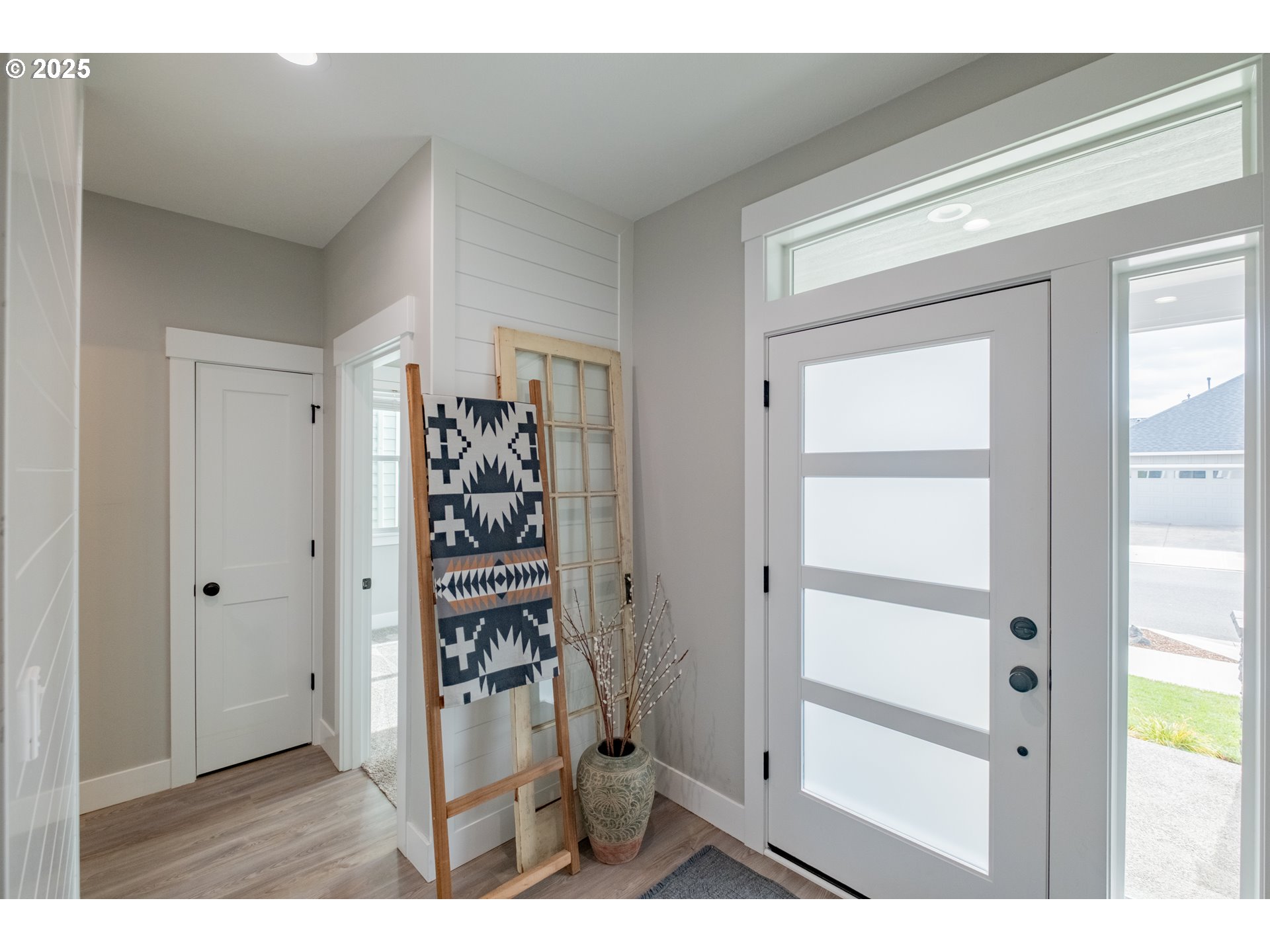 1006 Sassafras Street Independence, OR 97351 - Photo 8 of 47 a view interior of a house and wooden floor