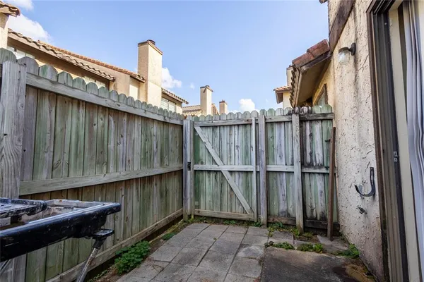 $69,000 | 5454 Financial Plaza, Unit 6C, Shreveport, LA 71129