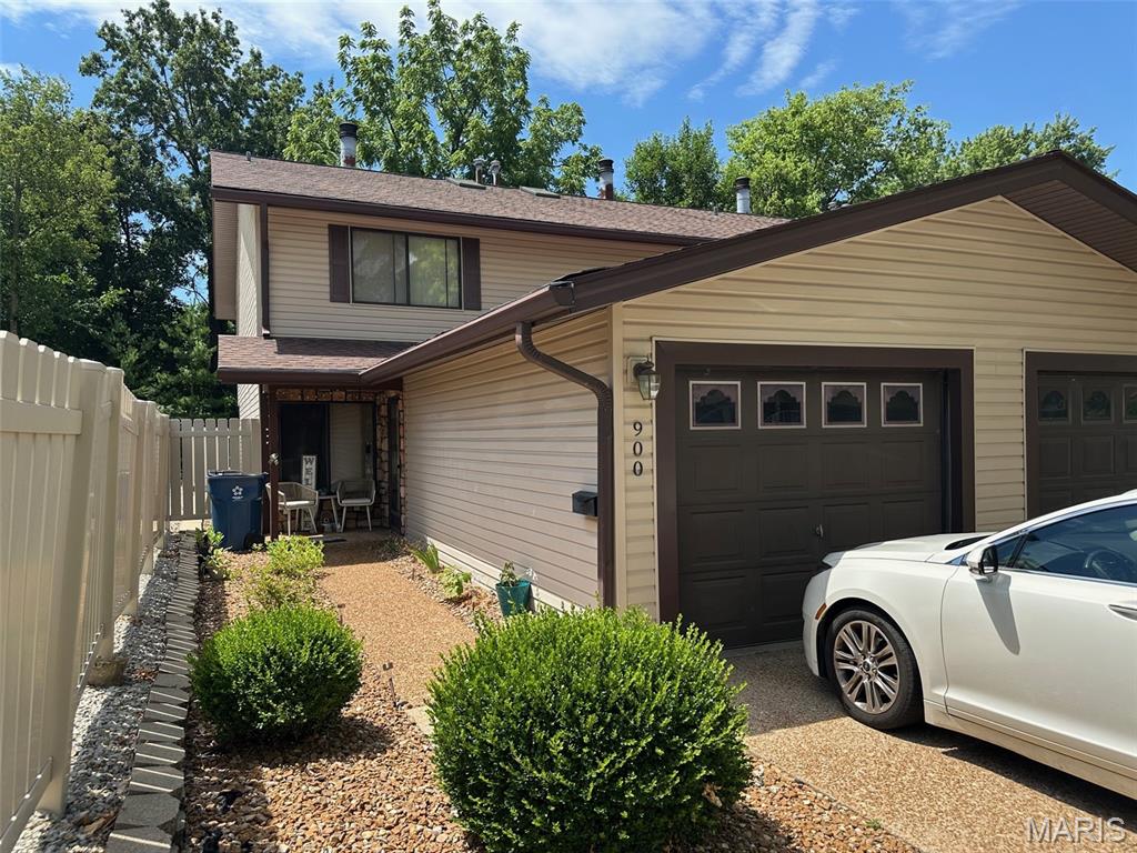 900 Westwood Drive Maryville, IL 62062 - Photo 2 of 11