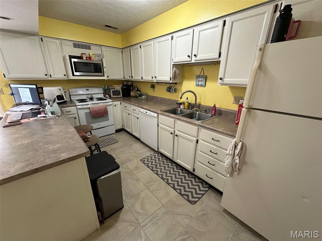 900 Westwood Drive Maryville, IL 62062 - Photo 10 of 11