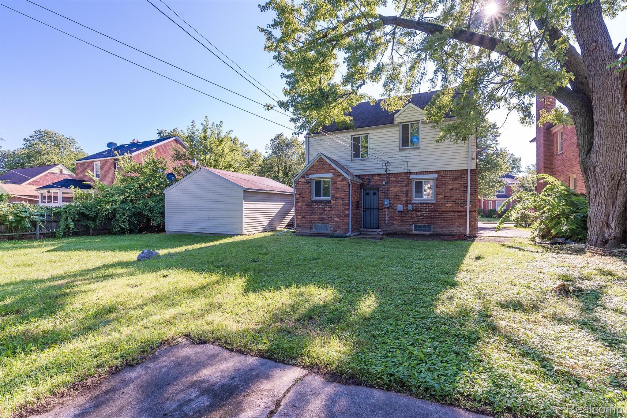 17359 Edinborough Road Detroit, MI 48219 - Photo 2 of 21 DSC_5075.jpg