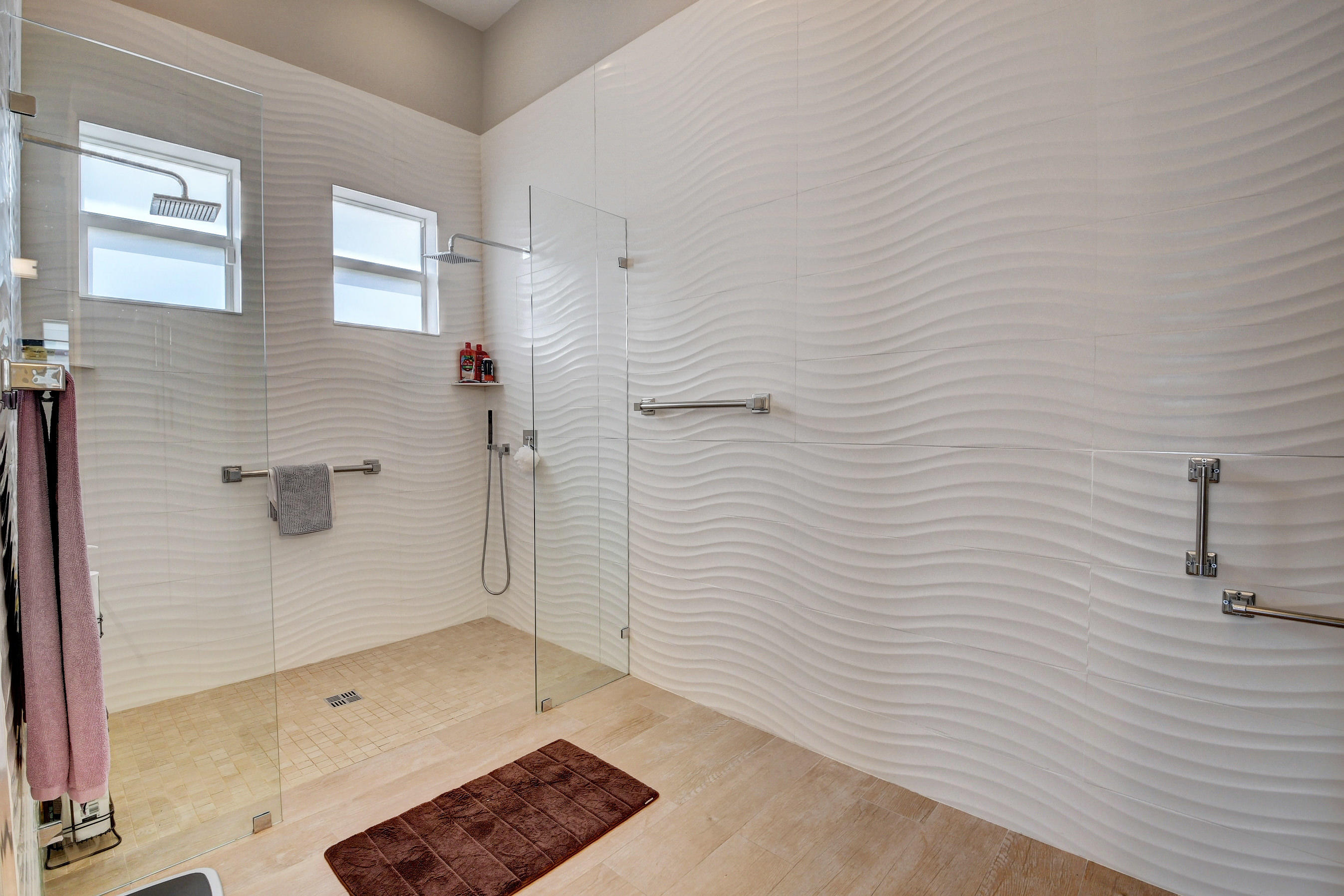 800 Northeast 69th Street Boca Raton, FL 33487 - Photo 28 of 67 Suite 1 Shower