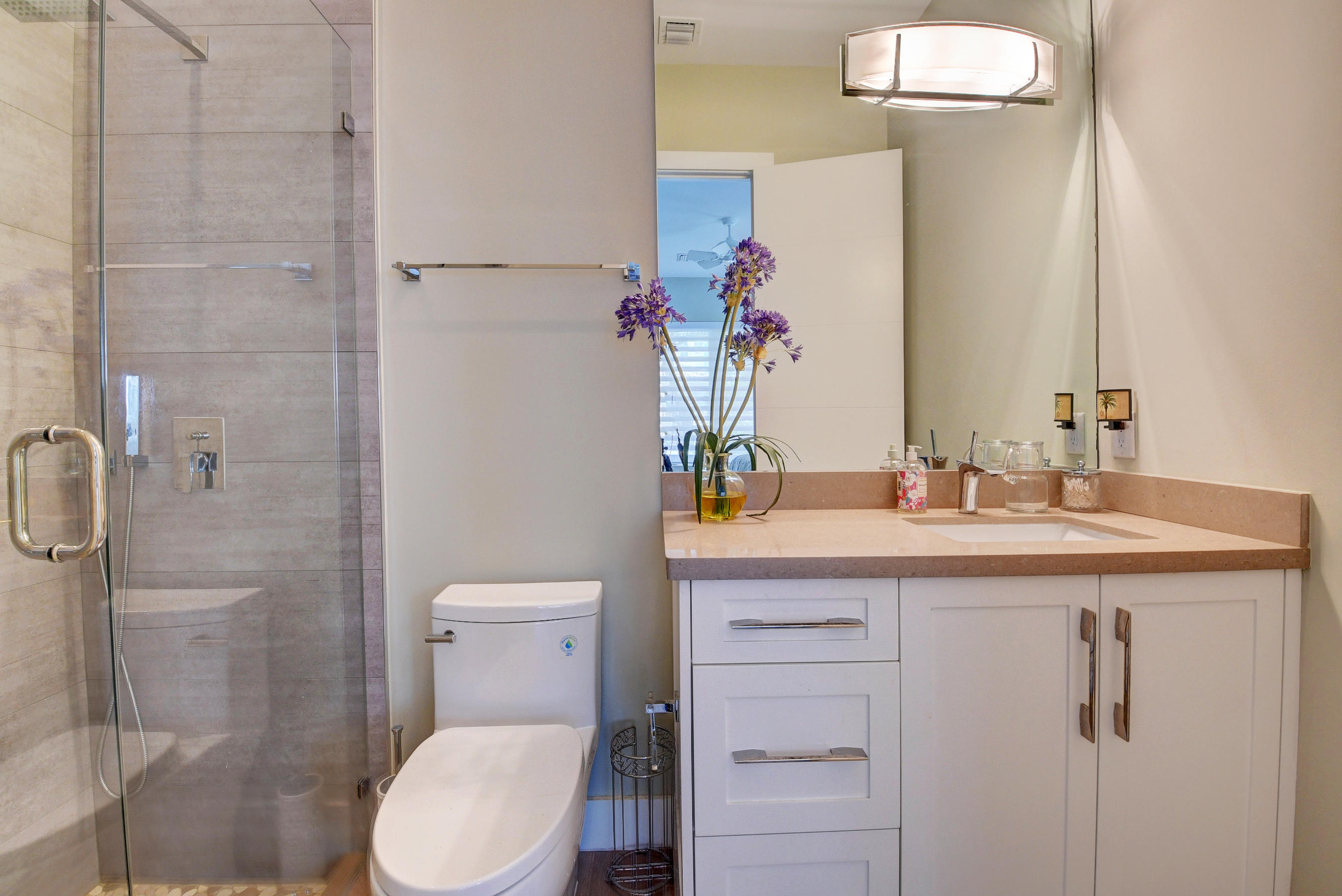 800 Northeast 69th Street Boca Raton, FL 33487 - Photo 33 of 67 Suite 2 Bathroom