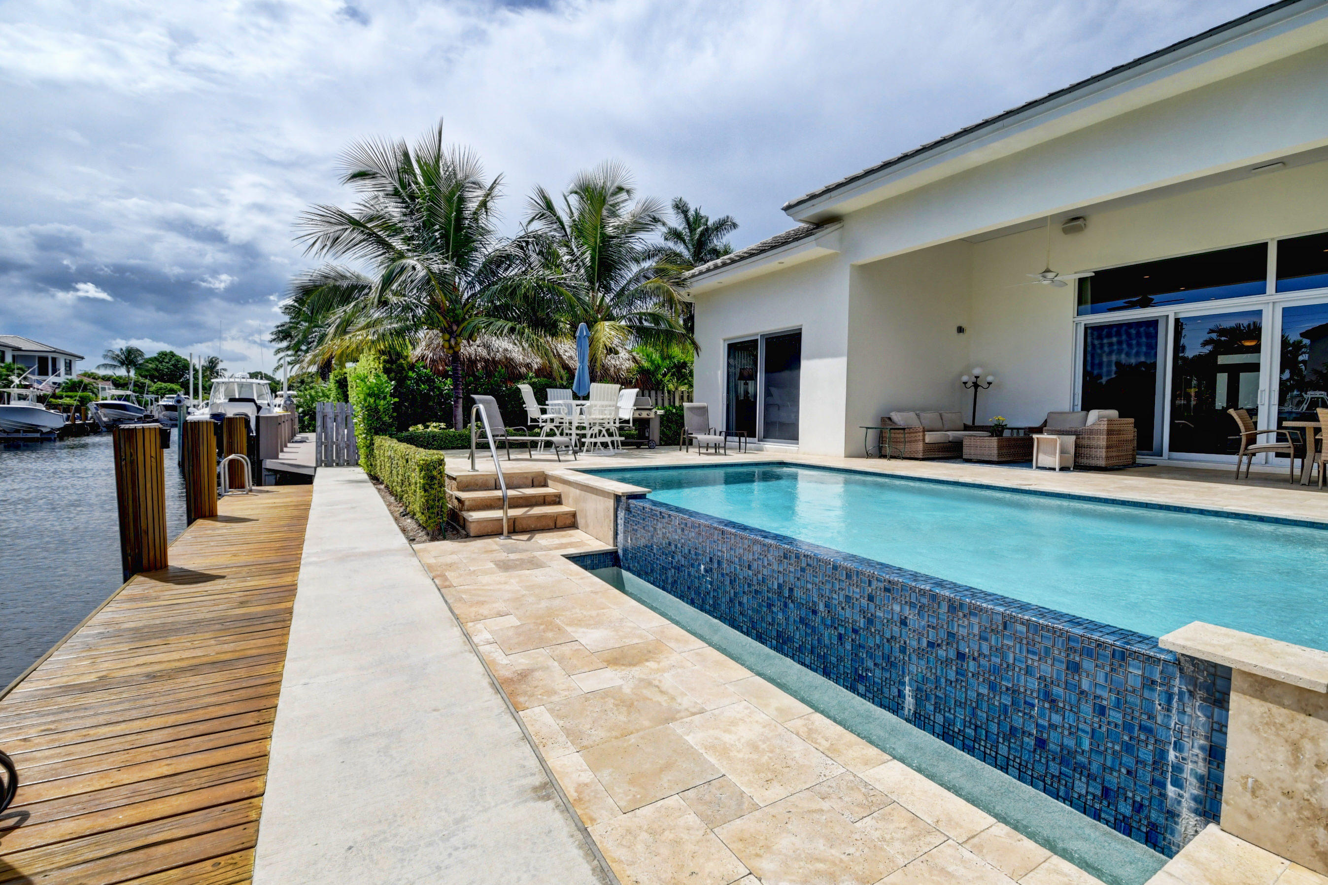 800 Northeast 69th Street Boca Raton, FL 33487 - Photo 52 of 67 Infinity Pool