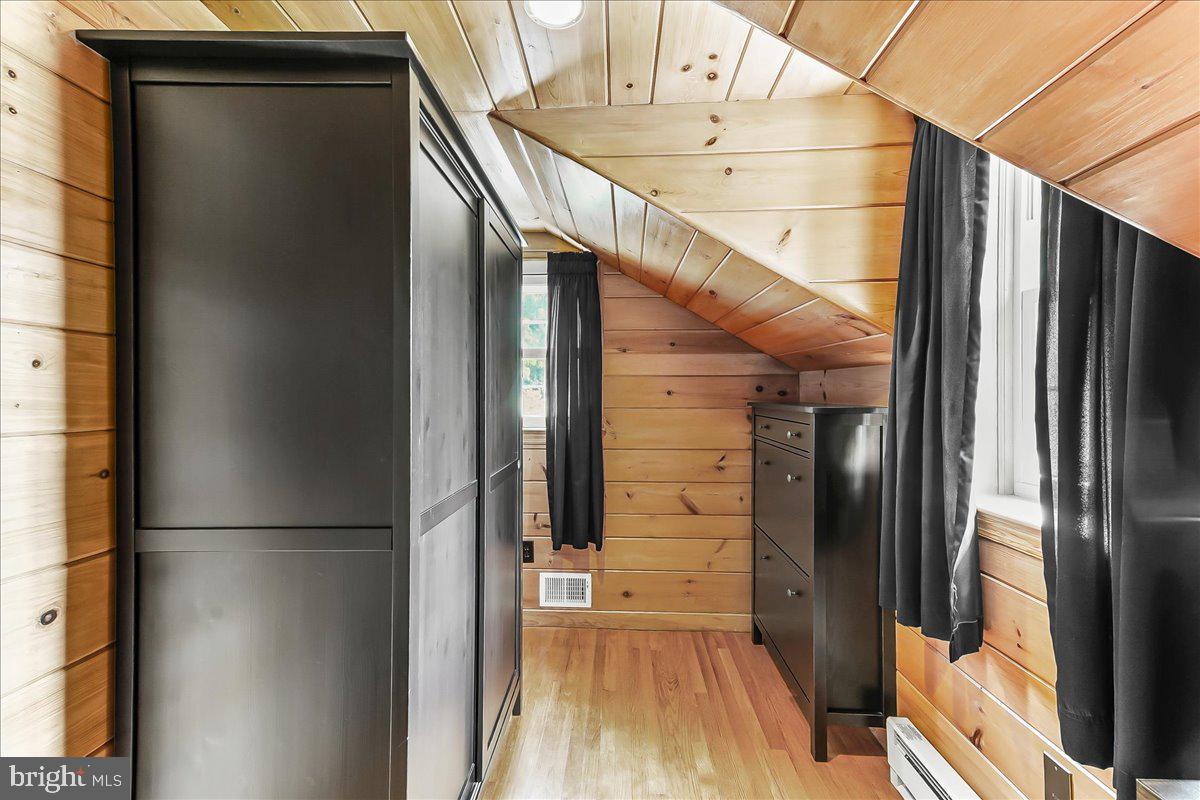 1439 Middletown Road Glen Mills, PA 19342 - Photo 31 of 45 a view of entryway