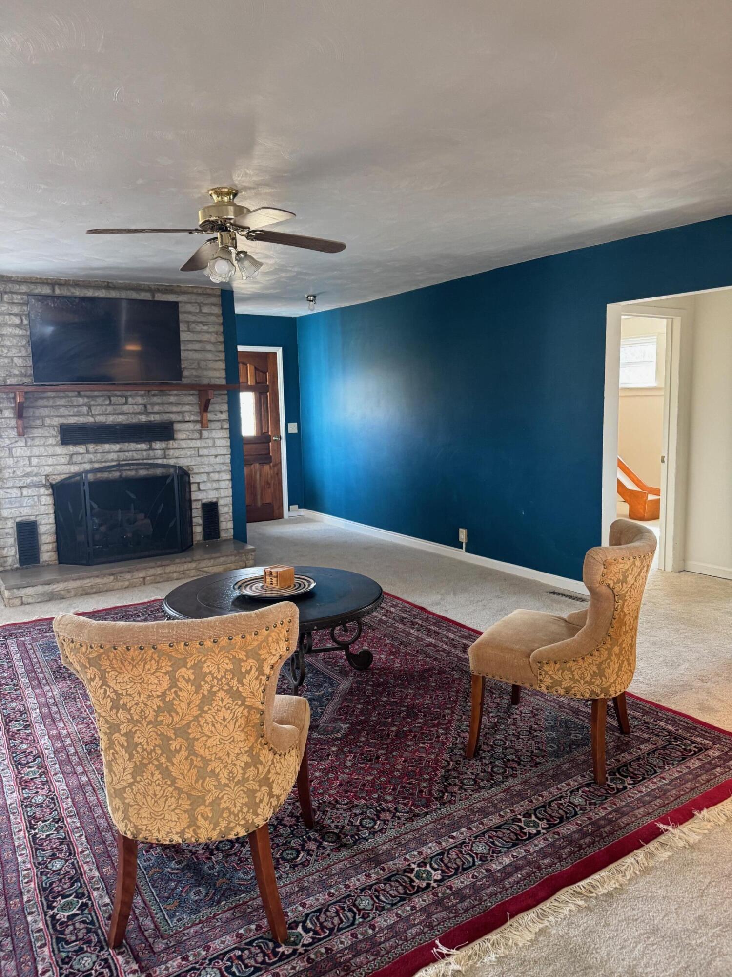 2555 Morgans Mill Road Goodview, VA 24095 - Photo 103 of 114 Living Room
