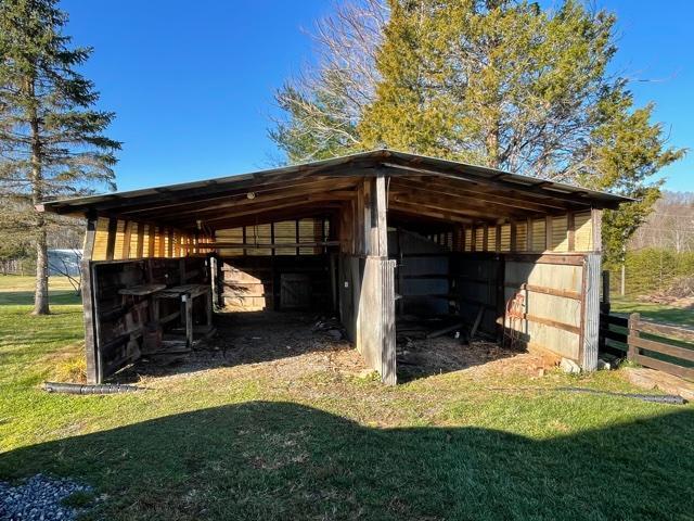 2555 Morgans Mill Road Goodview, VA 24095 - Photo 110 of 114 Carport