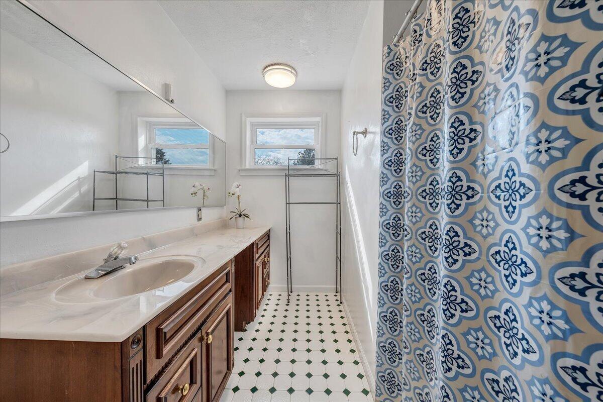 2555 Morgans Mill Road Goodview, VA 24095 - Photo 23 of 114 Bathroom