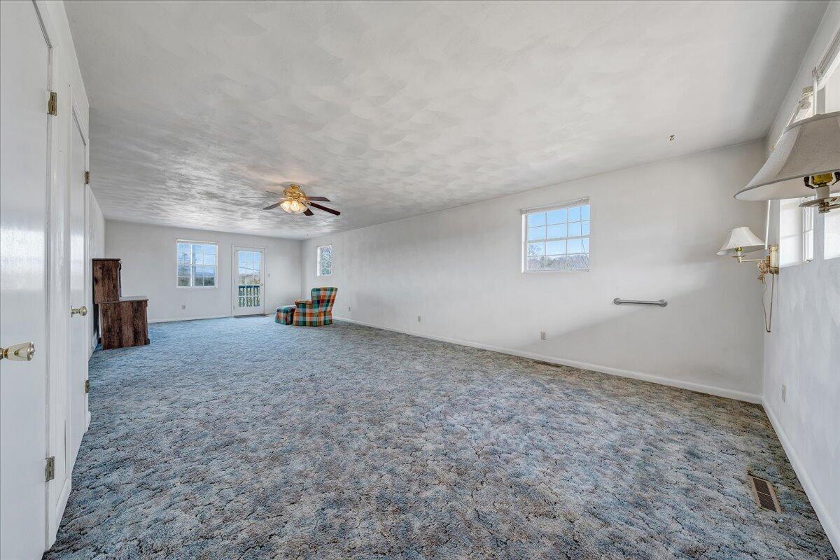 2555 Morgans Mill Road Goodview, VA 24095 - Photo 29 of 114 Family Room