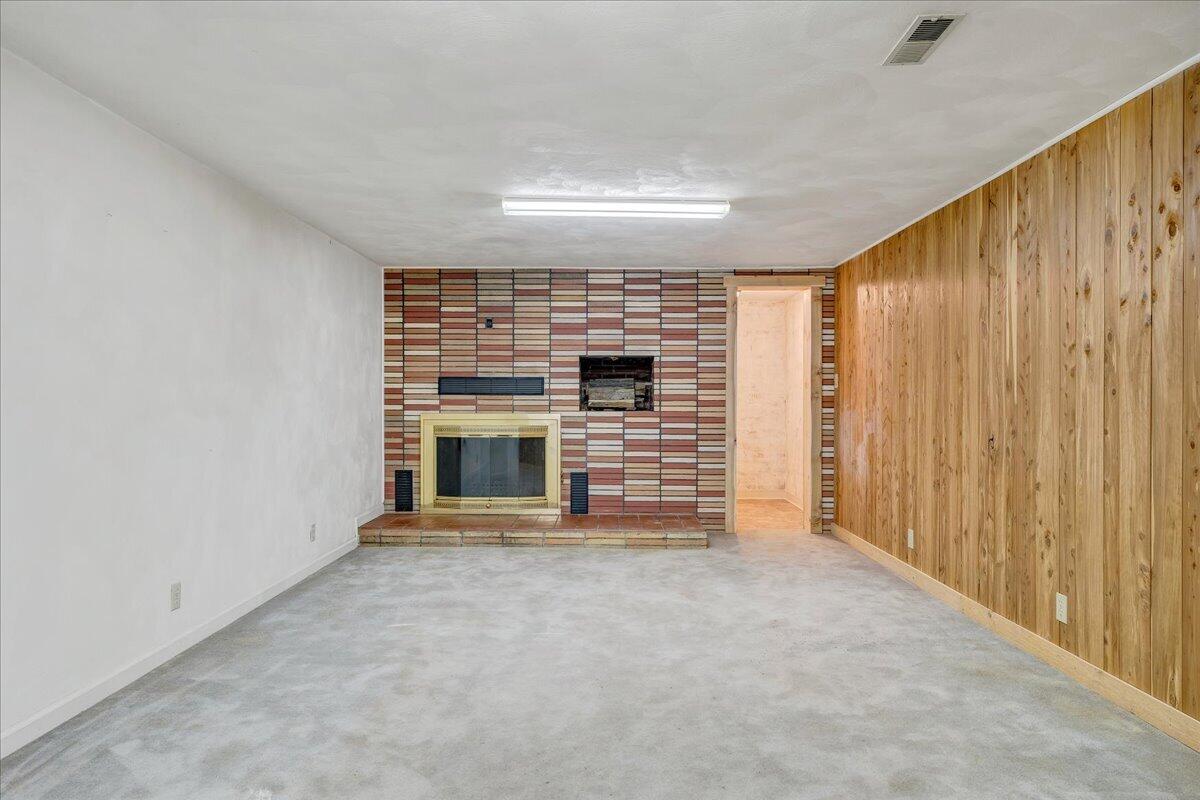 2555 Morgans Mill Road Goodview, VA 24095 - Photo 42 of 114 Family Room