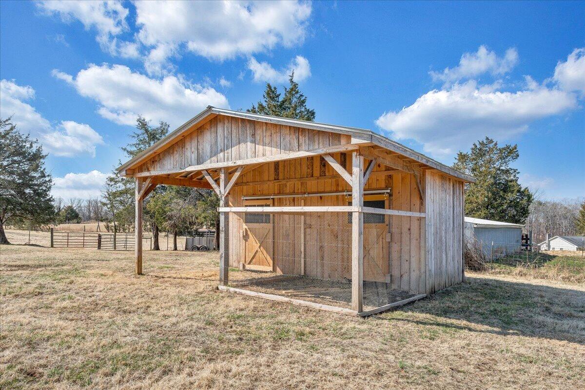 2555 Morgans Mill Road Goodview, VA 24095 - Photo 61 of 114 Barn
