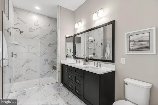 $932,900 | 2 Stationmaster Street Southeast, Unit 404, Leesburg, VA 20175