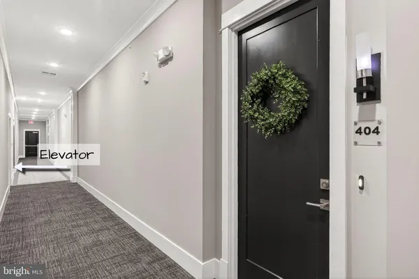 $932,900 | 2 Stationmaster Street Southeast, Unit 404, Leesburg, VA 20175