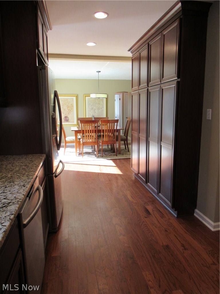 453 Hampshire Road Akron, OH 44313 - Photo 6 of 32 Gallery Image 6