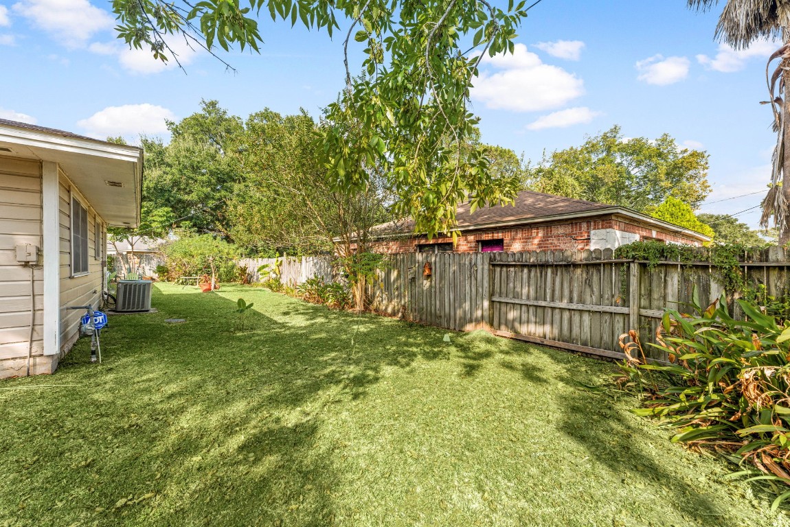 1811 Myrtle Street Liberty, TX 77575 - Photo 14 of 18 a view of a backyard