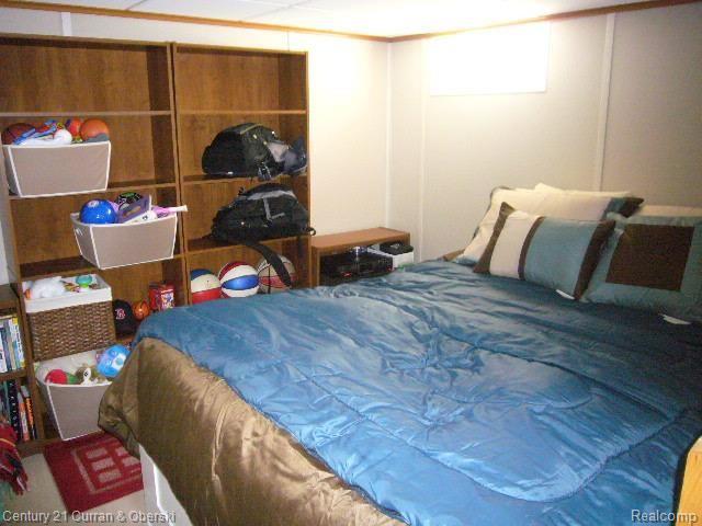 3455 Harding Street Dearborn, MI 48124 - Photo 22 of 28 P1080370.jpg
