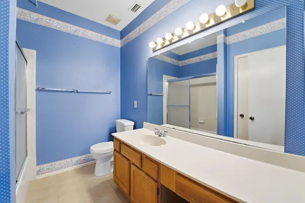 $115,000 | 17597 Red Oak Drive, Unit 7597, Houston, TX 77090