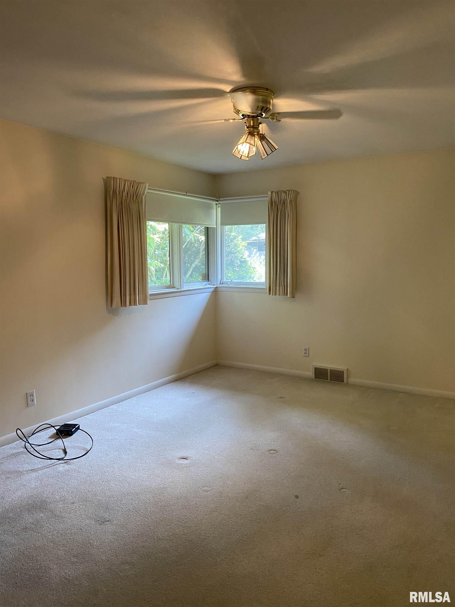 2000 Clubview Drive Springfield, IL 62704 - Photo 15 of 26