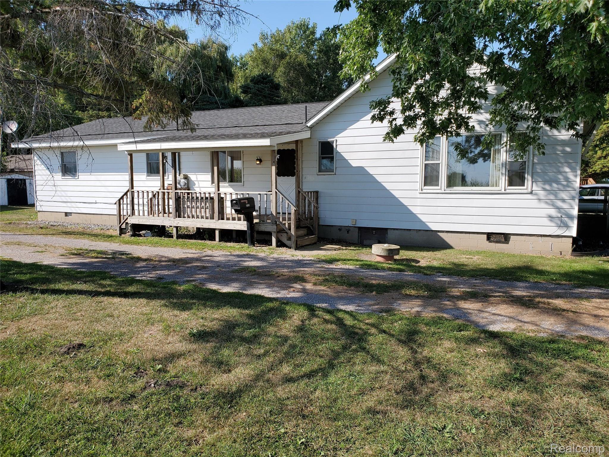 5123 North Vassar Road Akron, MI 48701 - Photo 2 of 37 20190905_164145.jpg