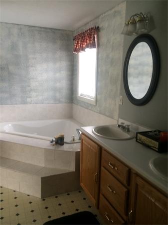49 Downs Road Douglas, MA 01516 - Photo 20 of 29 Gallery Image 20