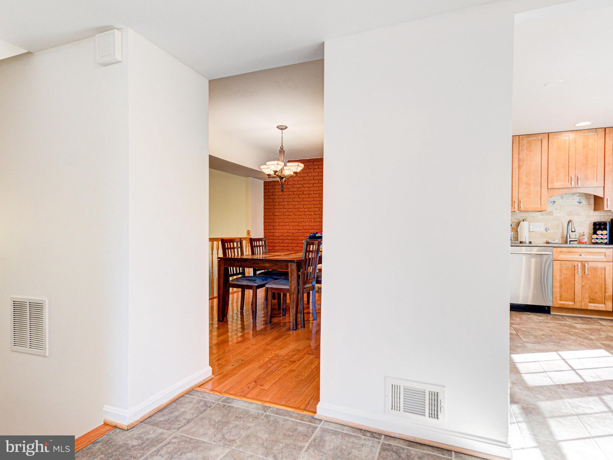 8370 Uxbridge Court Springfield, VA 22151 - Photo 40 of 53 Gallery Image 40
