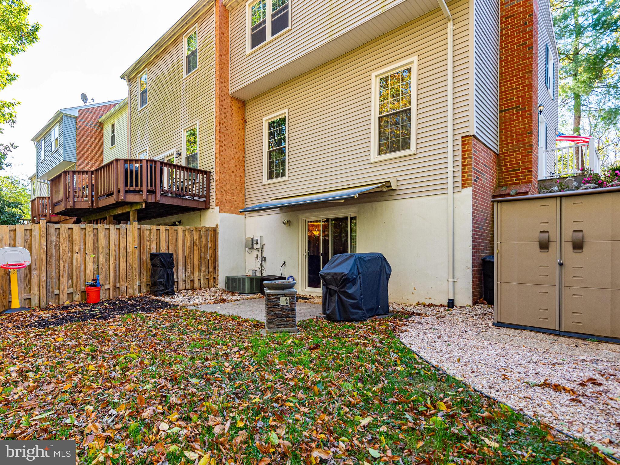 8370 Uxbridge Court Springfield, VA 22151 - Photo 42 of 53 Gallery Image 42