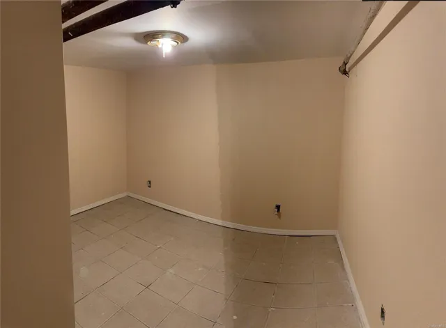 $670,000 | 776 Hewitt Place | Longwood