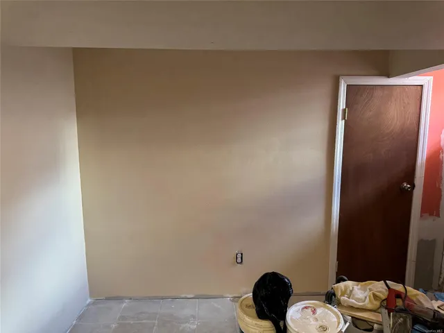 $670,000 | 776 Hewitt Place | Longwood