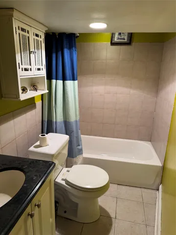 $670,000 | 776 Hewitt Place | Longwood