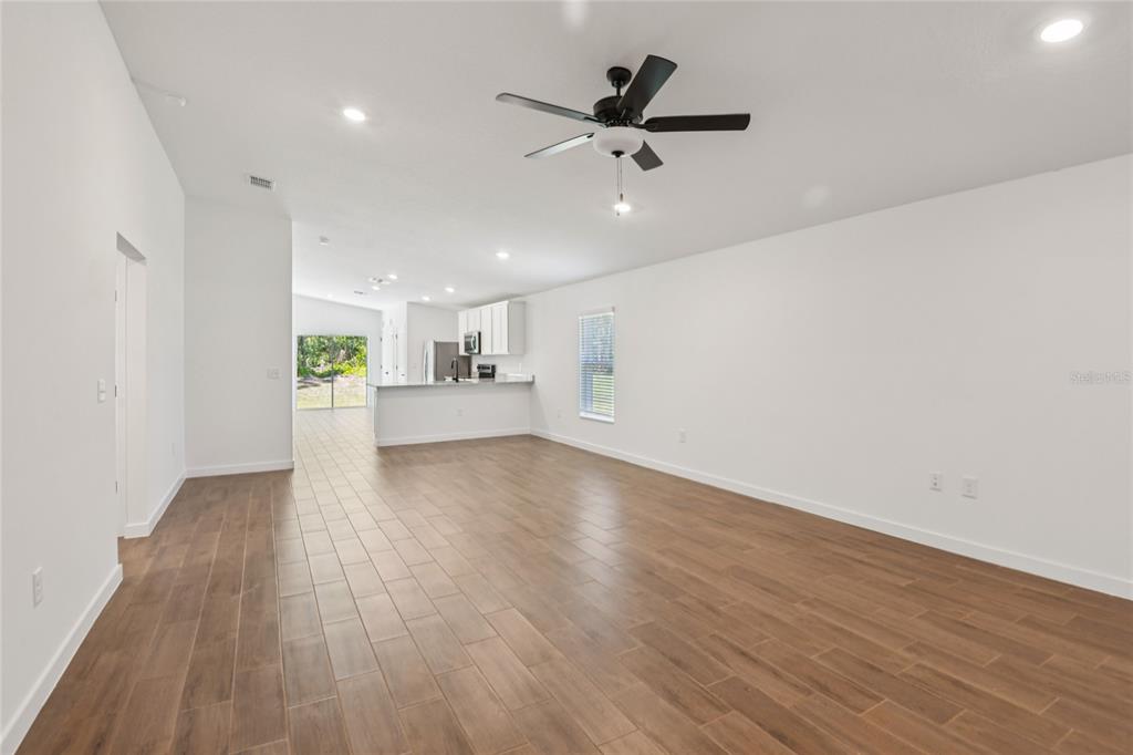 14034 Ricebird Avenue Weeki Wachee, FL 34614 - Photo 3 of 10