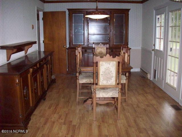 2534 Wire Grass Road Lumberton, NC 28358 - Photo 20 of 20 20 dining area