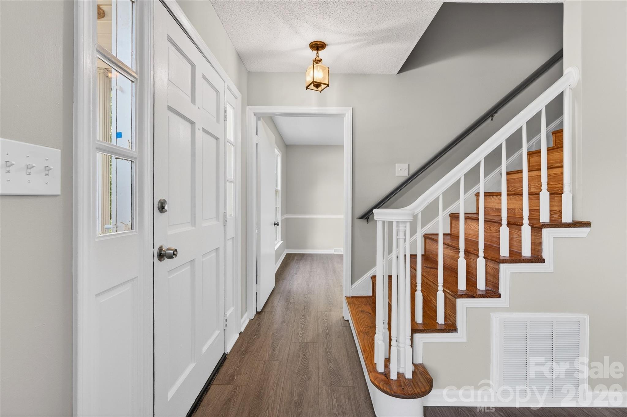 616 Old Farm Road Statesville, NC 28625 - Photo 4 of 34