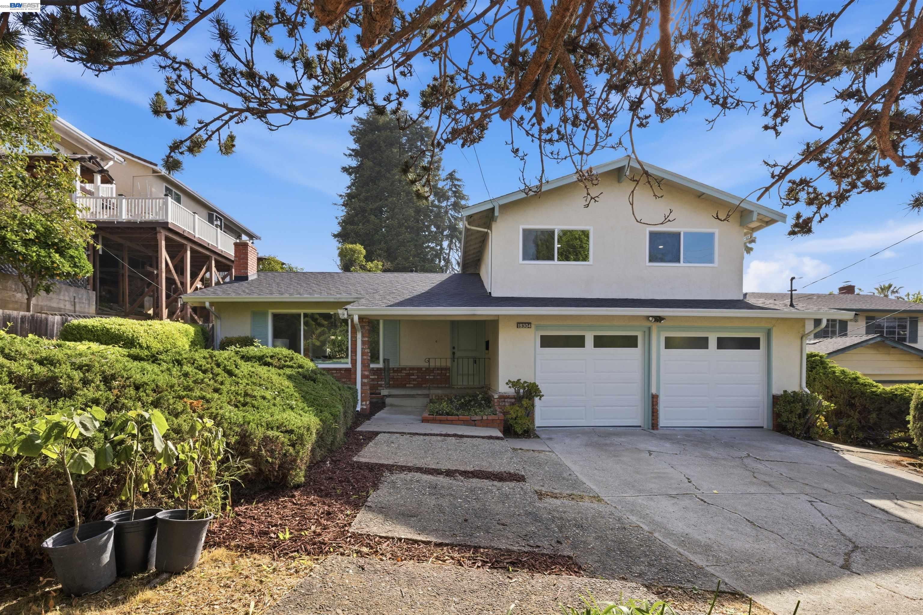 19304 Barclay Road Castro Valley, CA 94546 - Photo 1 of 32