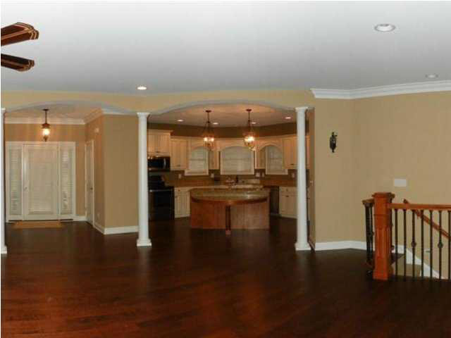 7451 West W H Negley Road Henderson, KY 42420 - Photo 4 of 30 Gallery Image 4