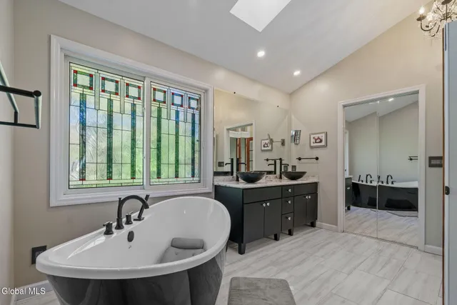 $725,000 | 99 Boyack Road, Clifton Park, NY 12065