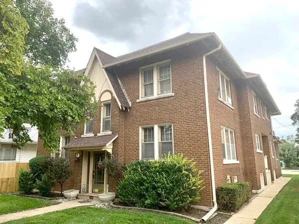 $1,600 | 814 North Raynor Avenue, Unit 1, Joliet, IL 60435