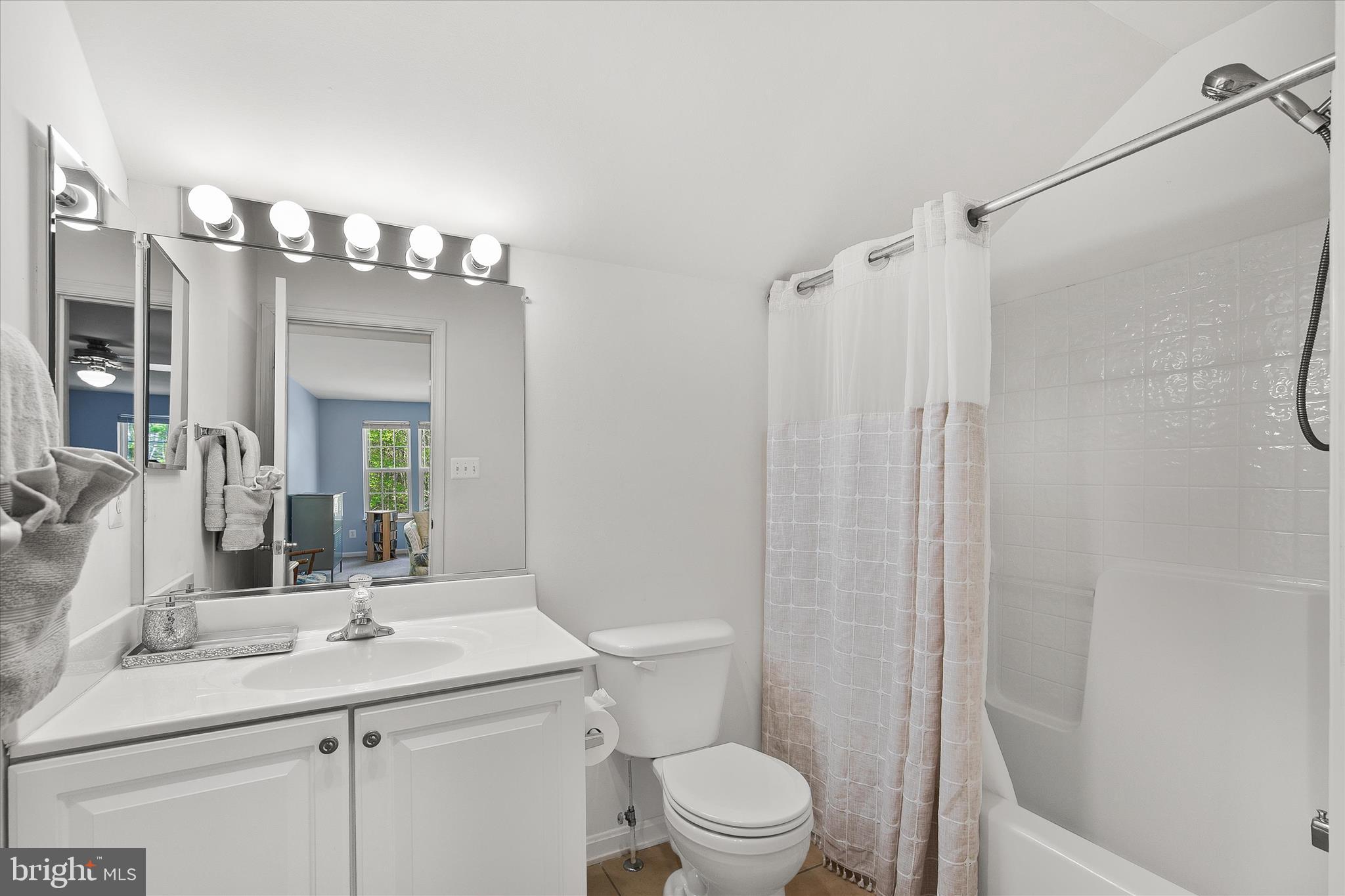 33727 Bay Ridge Lane Lewes, DE 19958 - Photo 40 of 70 Hall Bathroom